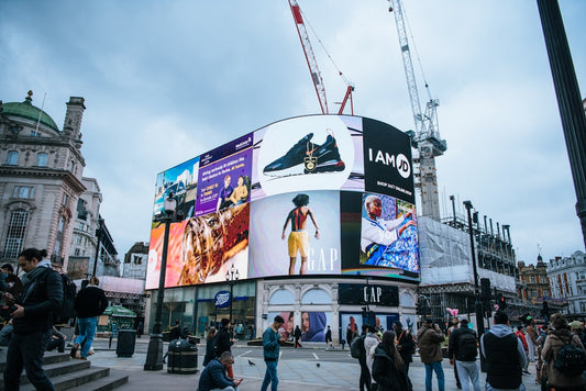 The Importance of Advertising vs Marketing: Finding the Right Strategy